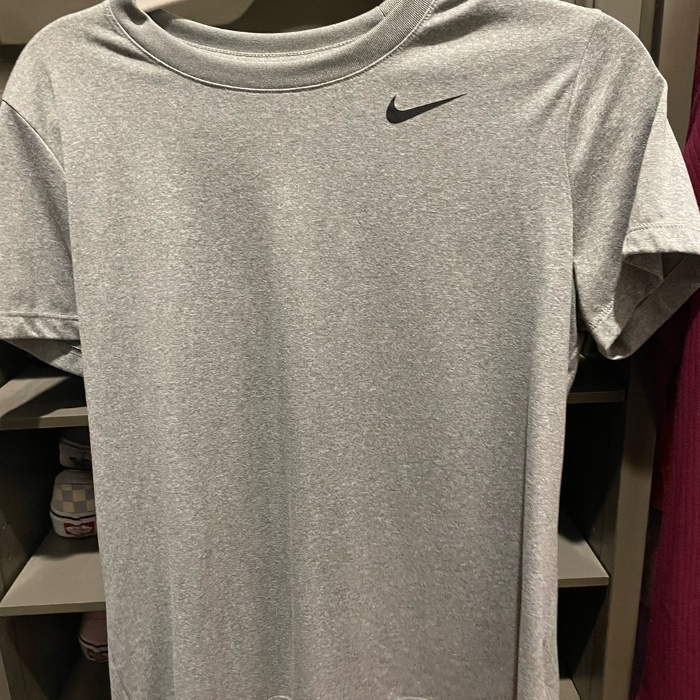 Nike tee